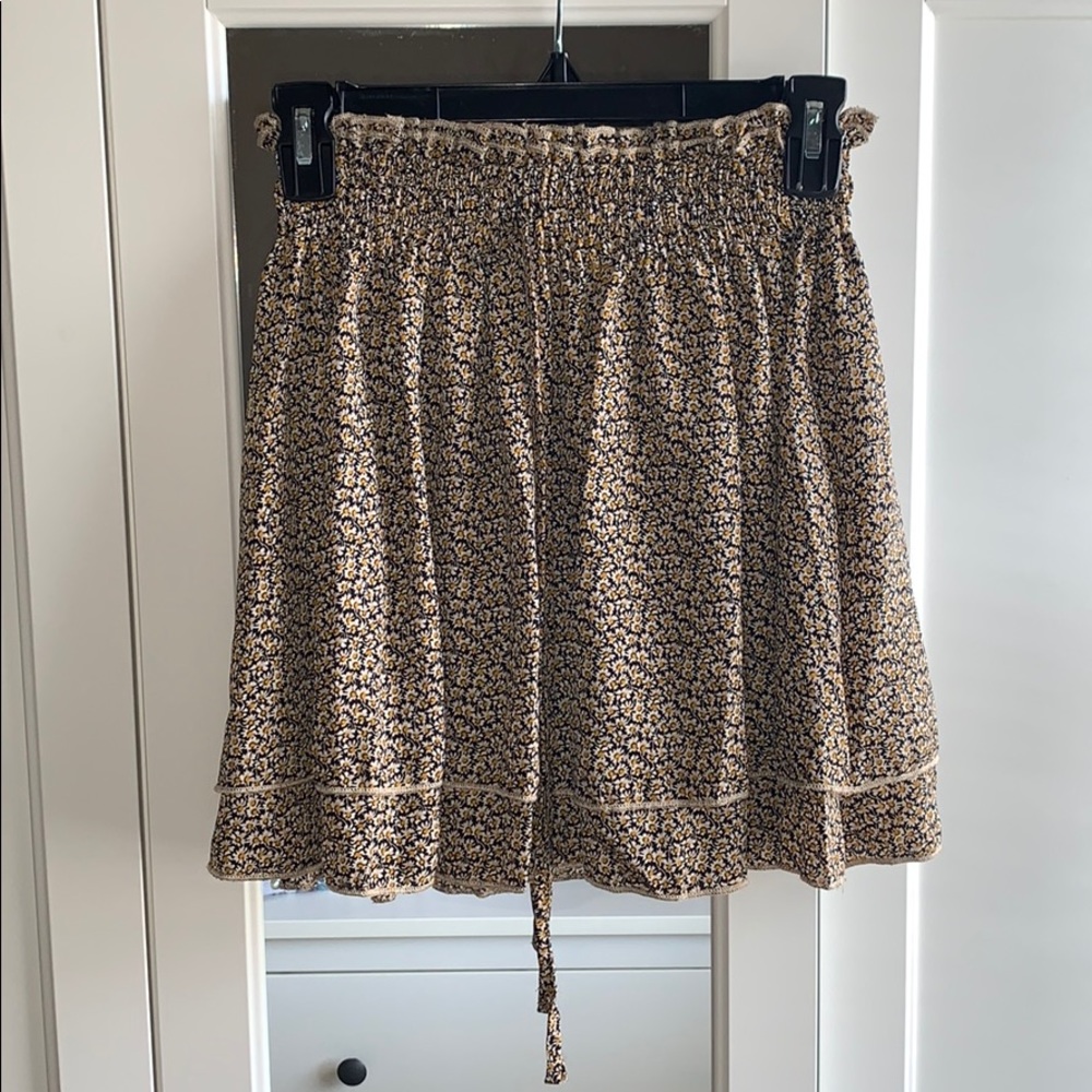 NWOT Floral Mini Skirt